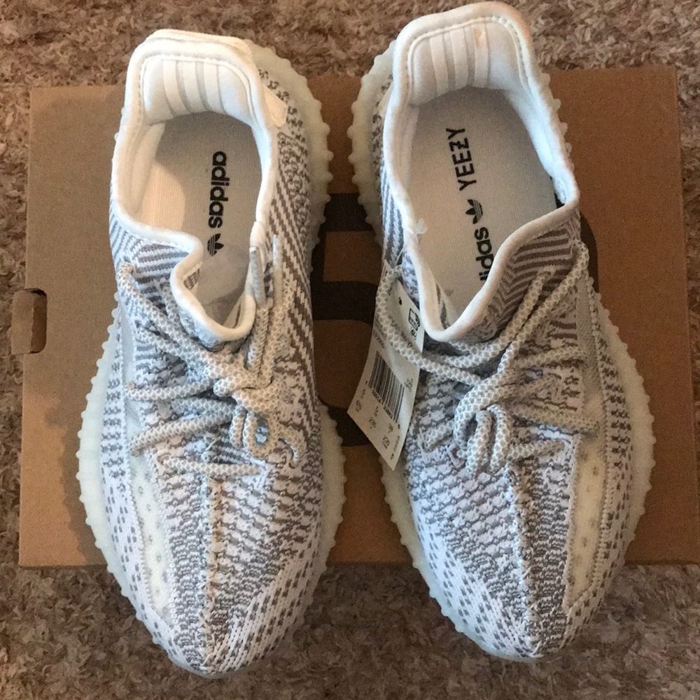 Yeezy Boost 350 V2 (non reflective)